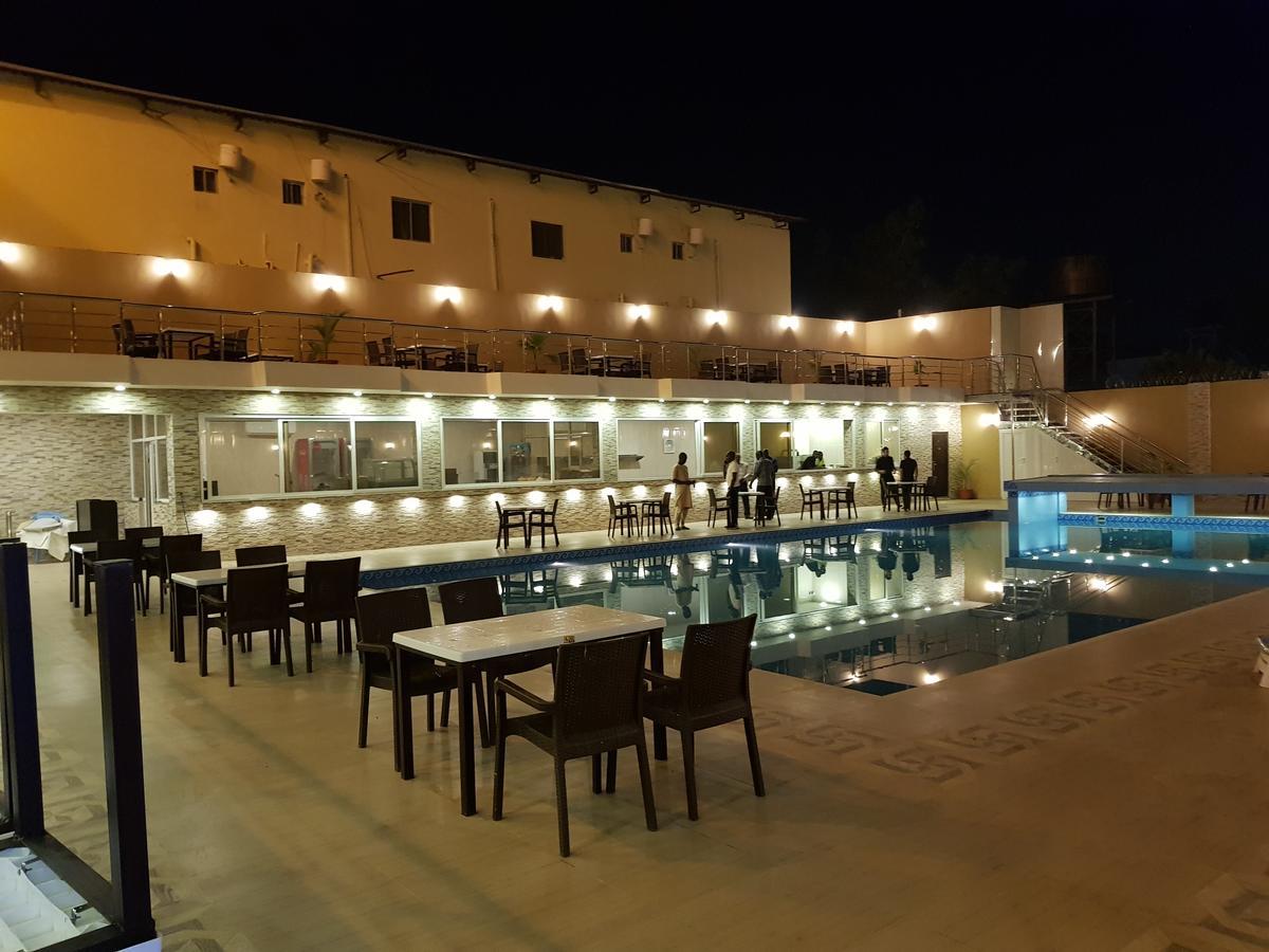 מלון קאנו Tahir Guest Palace מראה חיצוני תמונה